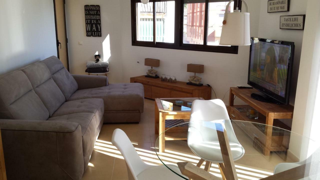 Santa Ana Apartman Onil Kültér fotó