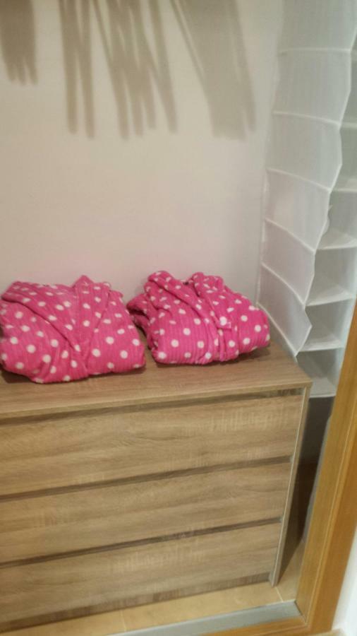 Santa Ana Apartman Onil Kültér fotó